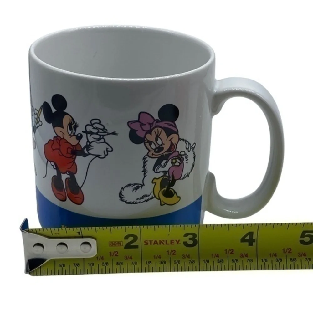 Vintage Minnie Mouse Evolution on Minnie by Applause